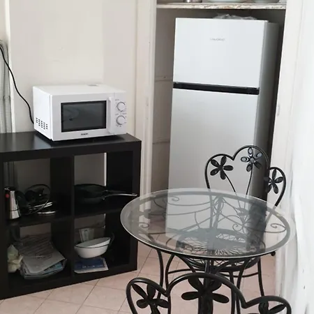 Con Vista E Balcone Metroa منزل للإقامة روما