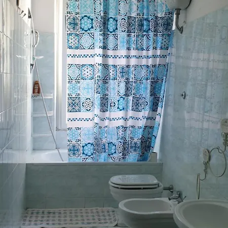 Con Vista E Balcone Metroa * روما